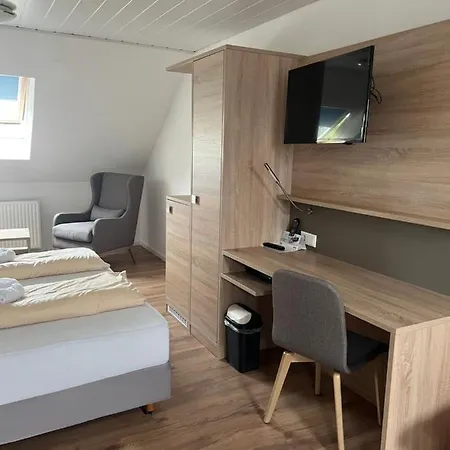 Hubertus-hof Pensionat 3*