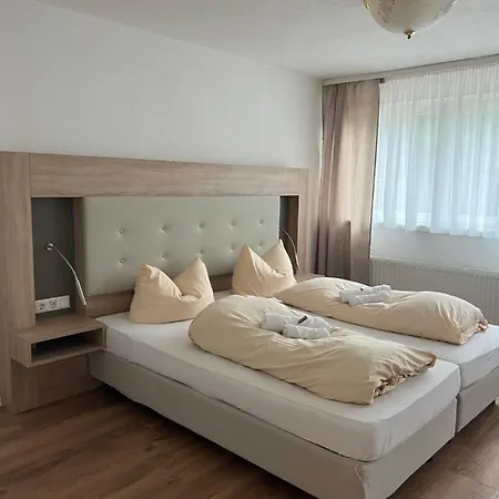 Hubertus-hof 3*