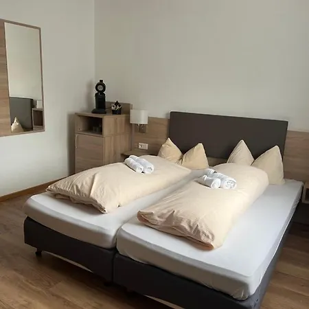 Hubertus-Hof Guest house