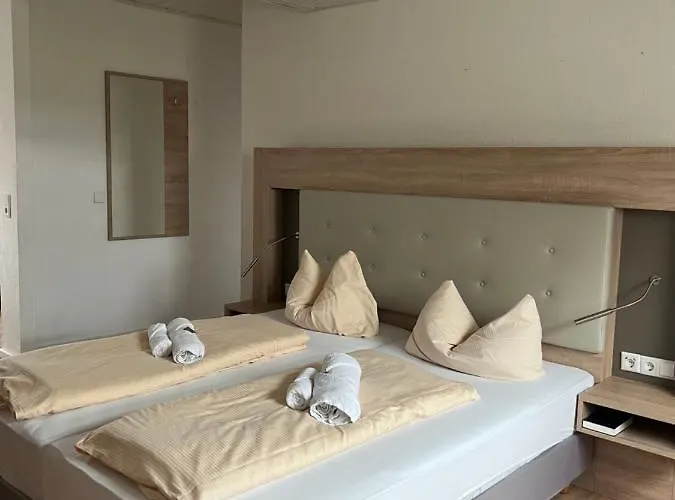 Hubertus-hof Πανσιόν 3*